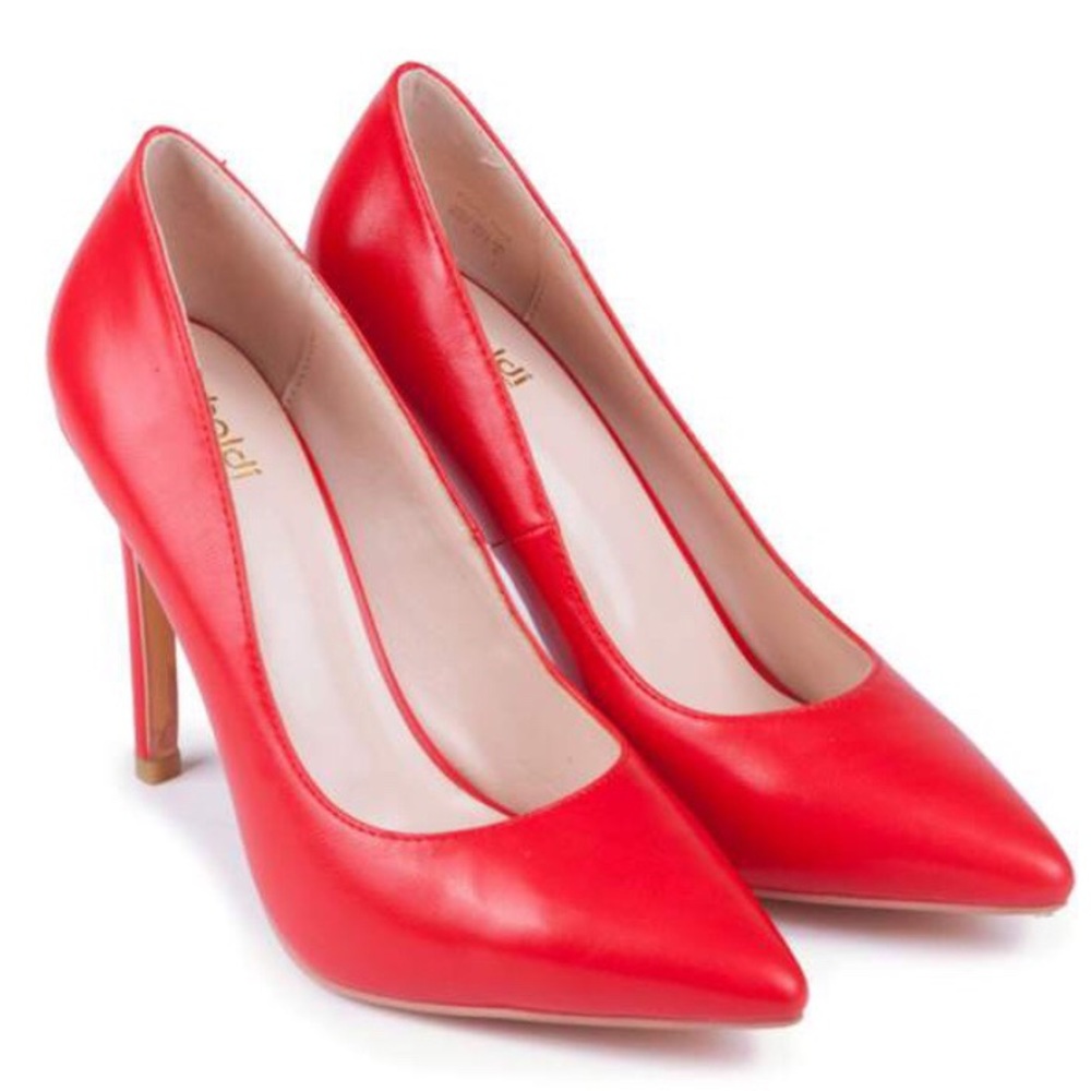 Baldi Red Porta Pumps